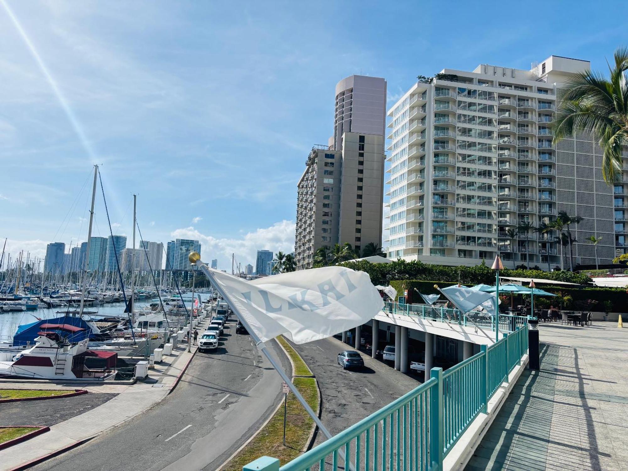 Holiday home Ilikai 302 - Spacious With Stunning Ocean & Harbor Views Honolulu